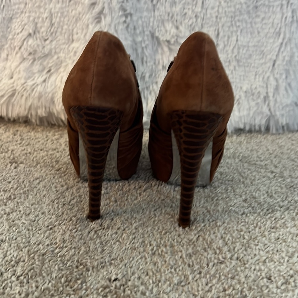 H by Halston Platform Suede booties - Picture 5 of 9